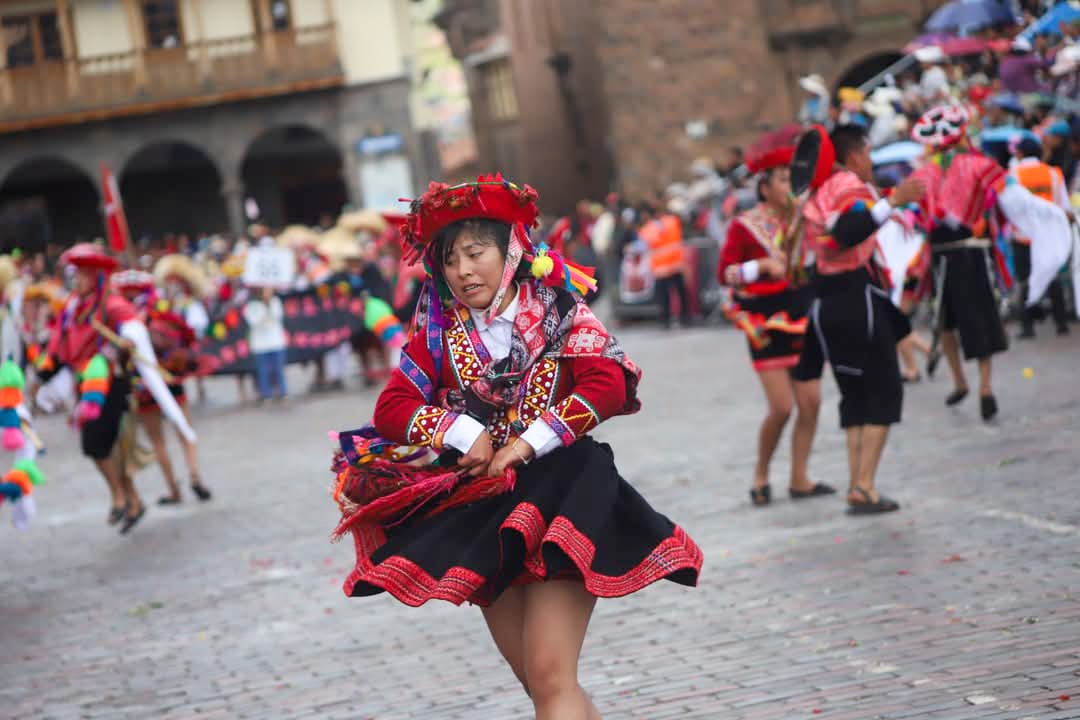 Haciendo Historia: Música, Alegría, Cultura. Danzas Y Turismo En El Qhaswa Raymi 2025: Cusco