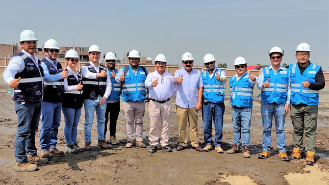 Director General del HNSEB realizó recorrido por el terreno donde se construirá el nuevo hospital Sergio E. Bernales