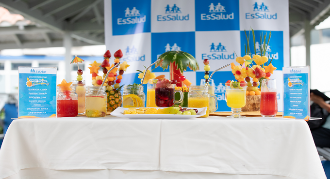 EsSalud te enseña a preparar bebidas refrescantes y saludables para las loncheras escolares