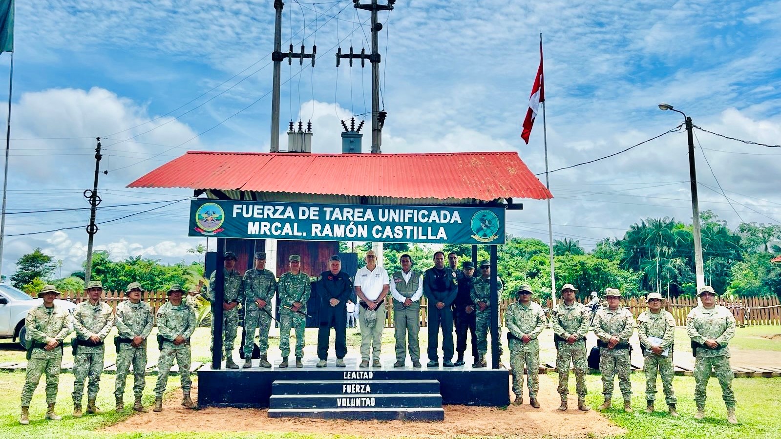 Autoridades del sector Defensa realizan visita al Comando Operacional de la Amazonía