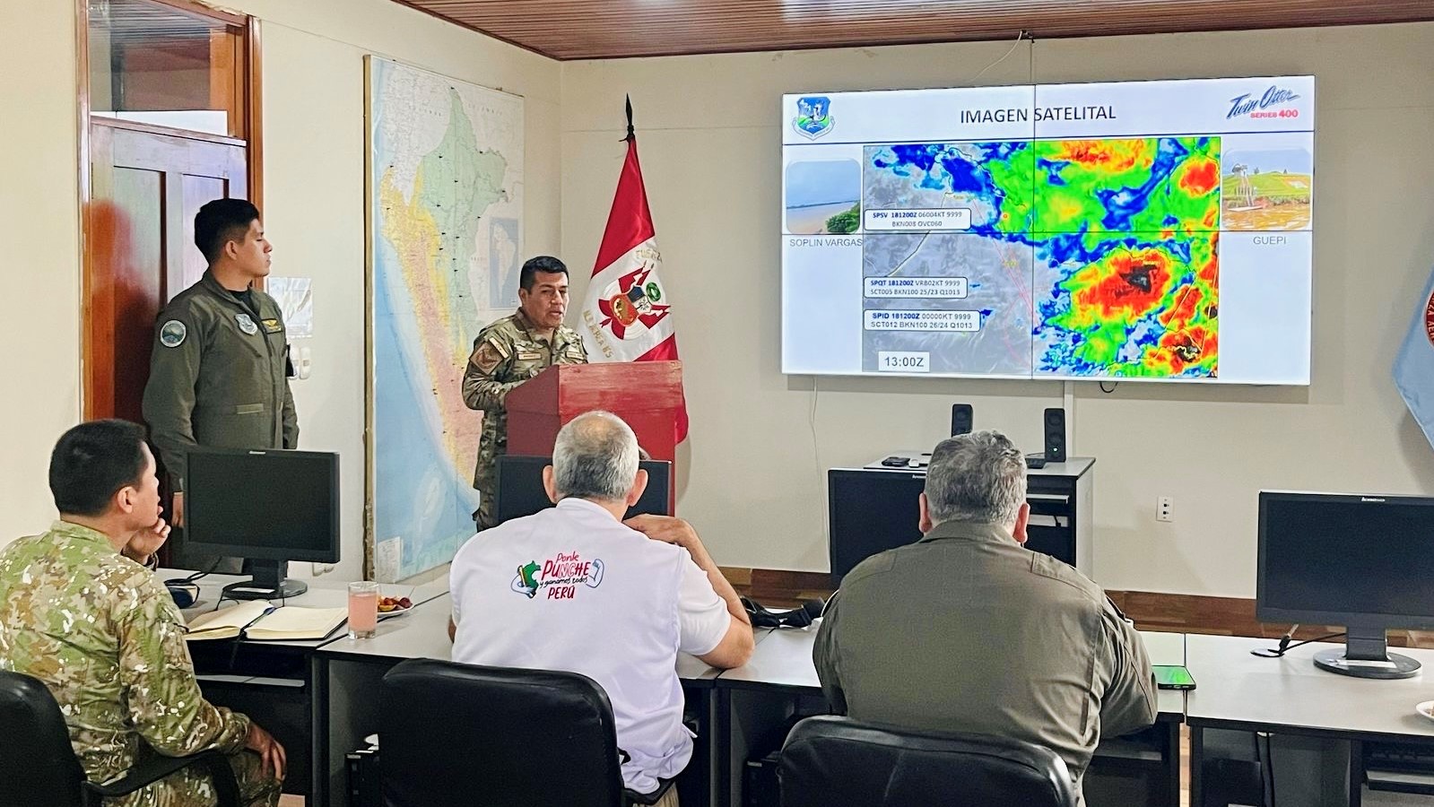 Autoridades del sector Defensa realizan visita al Comando Operacional de la Amazonía