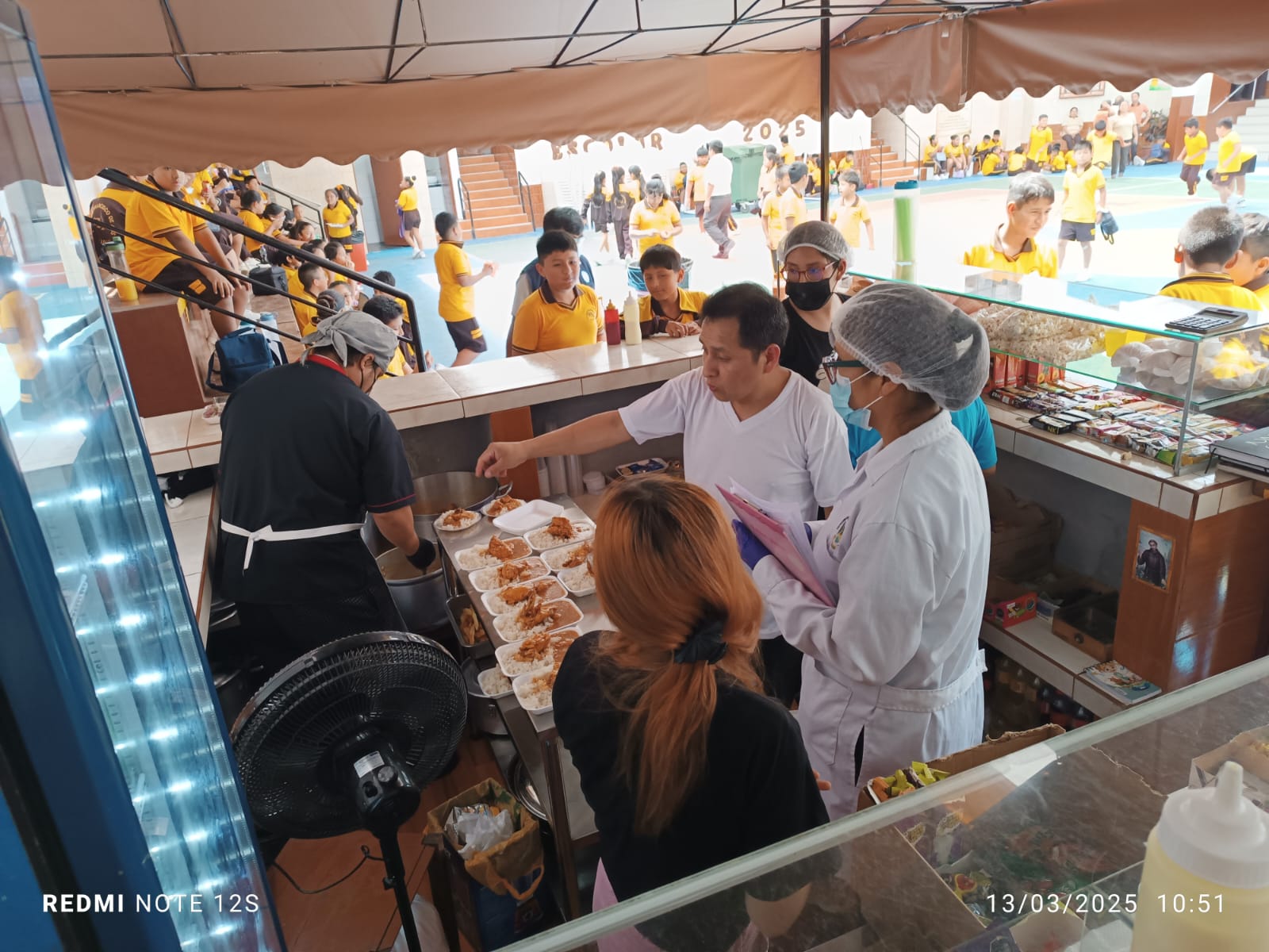 Municipalidad Provincial de Huaral realiza operativo de control sanitario en quioscos y cafetines escolares