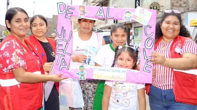 ¡DEMUNA da la bienvenida a los niños en su retorno a clases!