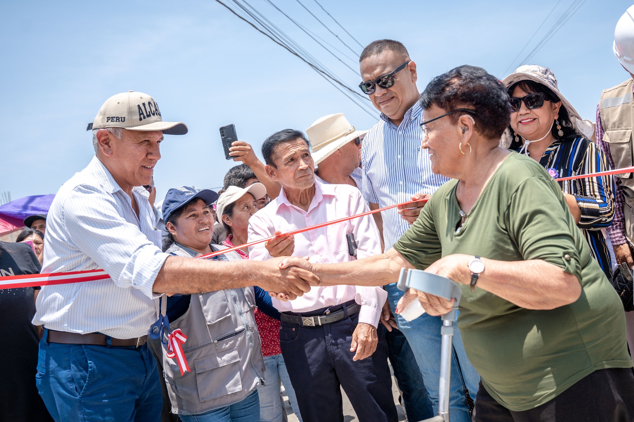 Fernando Cárdenas entregó obra asfaltada en la vía colectora San Isidro Los Naturales – Retes III Etapa
