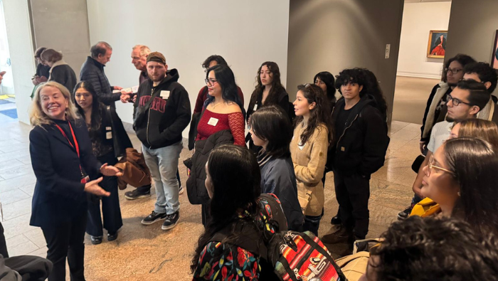 Universitarios peruanos visitaron el Museo Metropolitano de Arte de Nueva York