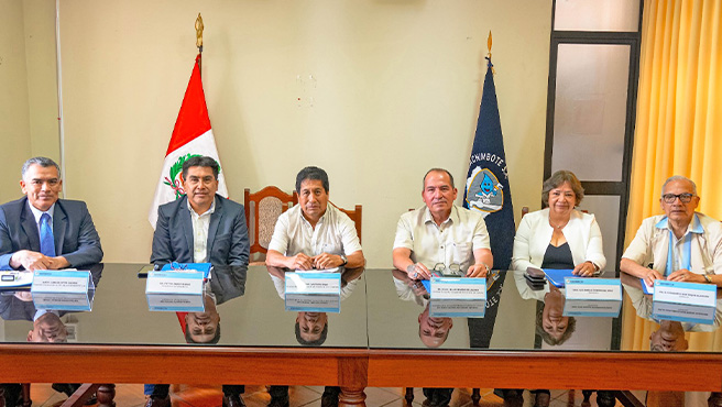 Alcalde provincial asume compromiso por la mejora de la calidad del servicio de agua potable en Huarmey y culebras