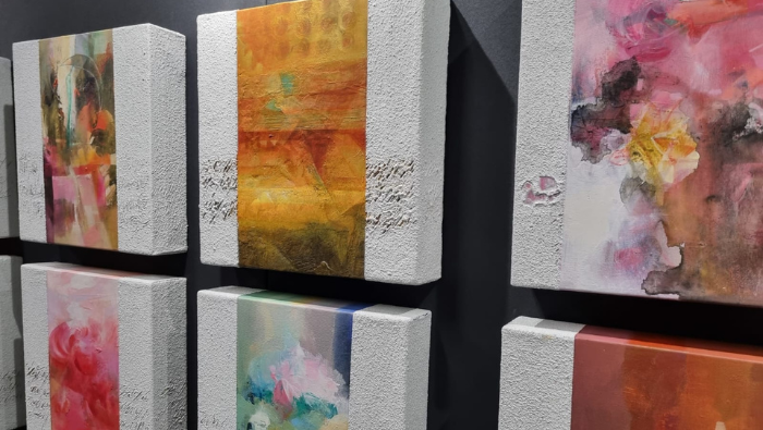 Muestra de artista peruano deslumbra en Milán