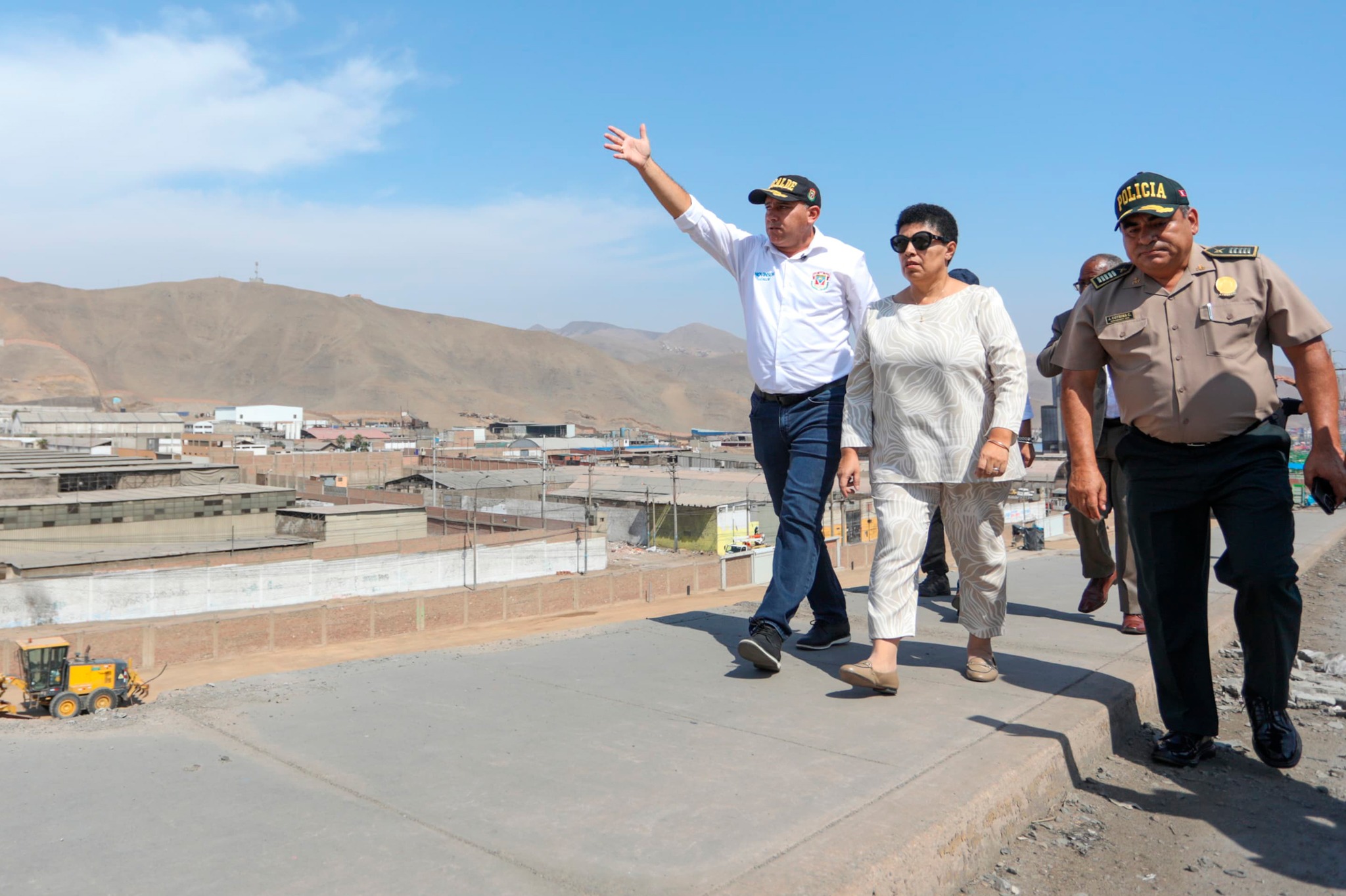 🚦🚗 Vecinos de Ventanilla siguen afectados por el caos vehicular en el Km 3.5 tras casi 7 años sin solución. ¡Seguiremos exigiendo respuestas!