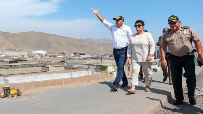 🚦🚗 Vecinos de Ventanilla siguen afectados por el caos vehicular en el Km 3.5 tras casi 7 años sin solución. ¡Seguiremos exigiendo respuestas! 