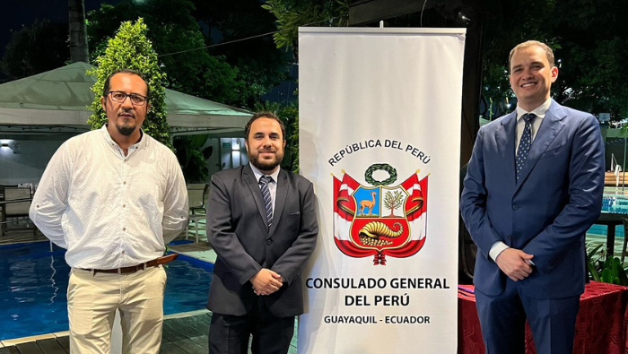 “Alegorías marinas”: exposición pictórica resalta la cultura peruana en Guayaquil