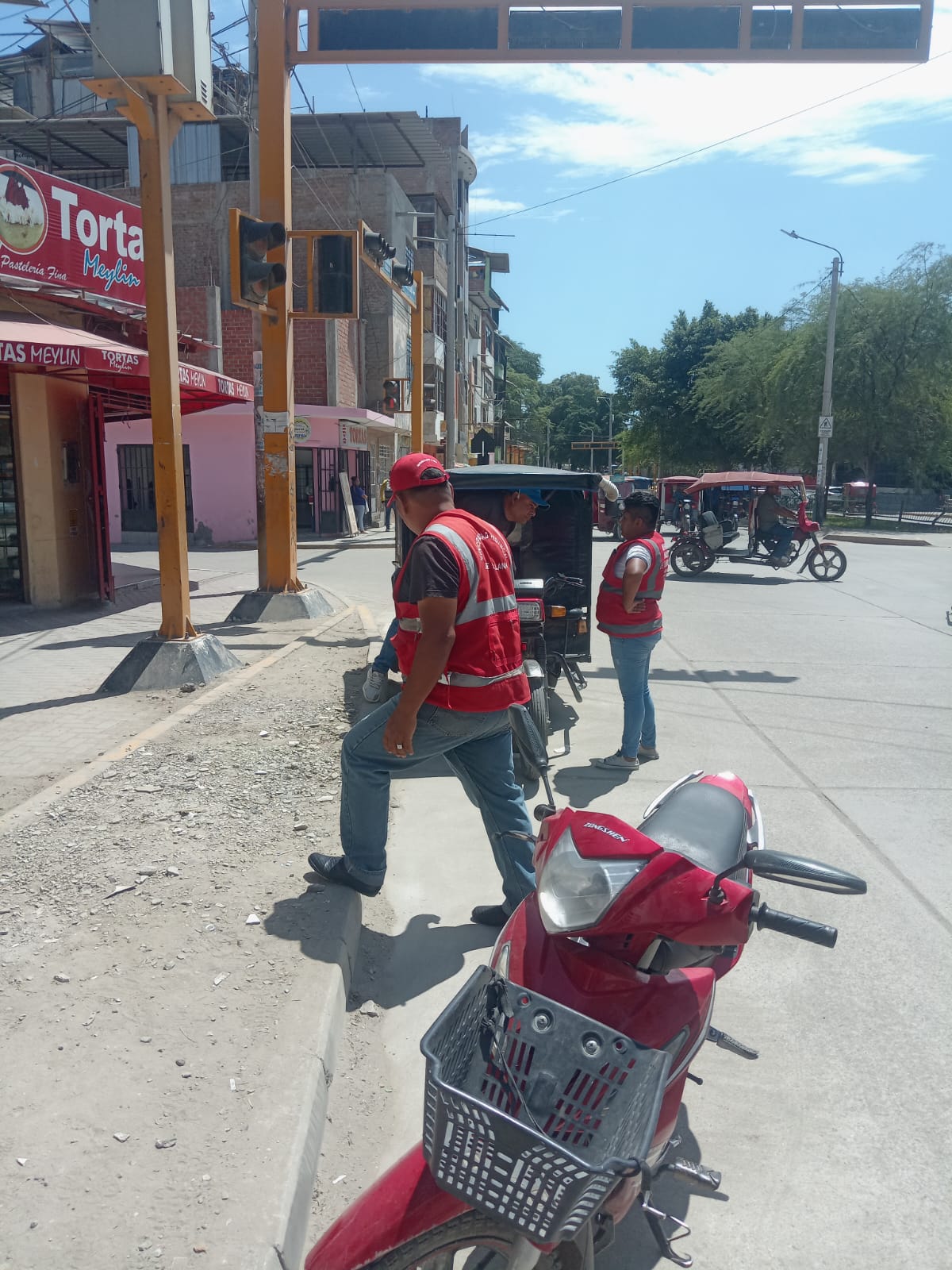 Sullana: mototaxistas sin permiso de circulación son sancionados