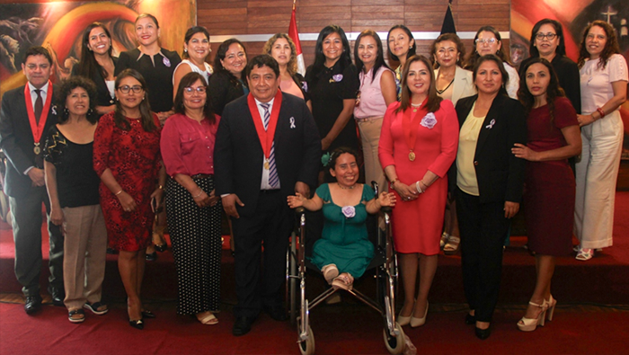 Comisión Distrital de Justicia de Género resalta labor de la mujer con ceremonia de reconocimiento