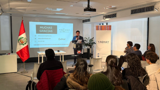 Orientan a peruanos sobre la forma de conseguir empleo en España