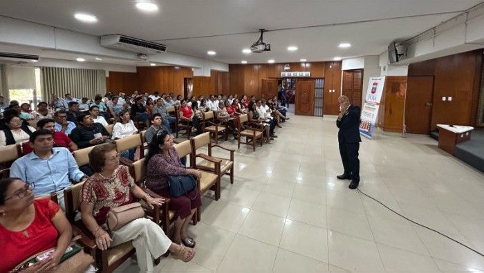 Charla a trabajadores municipales