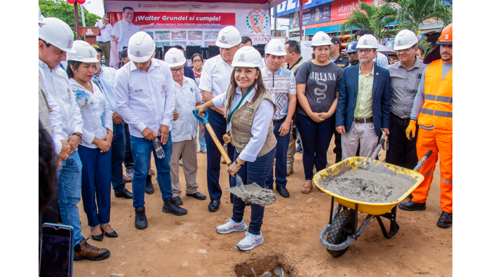 Alcaldesa participa en ceremonia de primera piedra de Ricardo Palma.