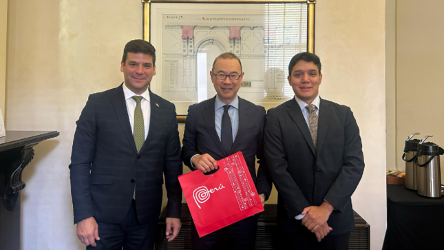 Consulado peruano estrecha lazos con la Municipalidad de Sídney para impulsar actividades de promoción cultural
