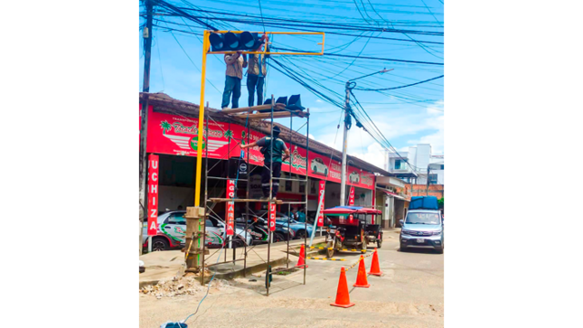 MPSM pone en funcionamiento semáforos instalados entre las intersecciones Jorge Chávez con Cuzco, barrio Huayco.