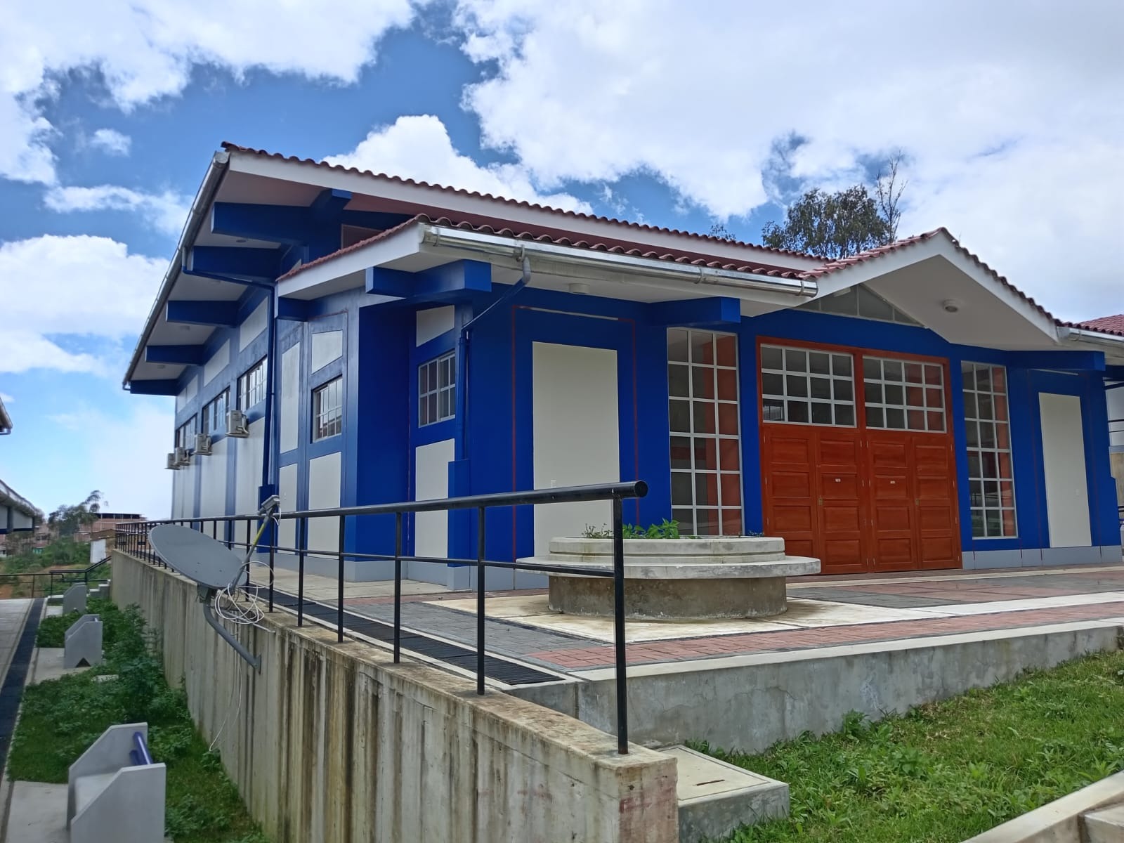 Estudiantes del Tecnológico de Huarmaca iniciarán clases en ambientes modernos y equipados gracias al gobernador