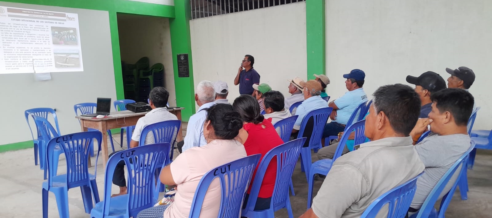 Capacitación a productores de Atumplaya sobre el sistema de riego Tioyacu