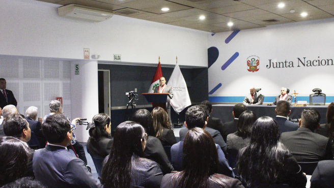 Diecinueve fiscales adjuntos provinciales juraron al cargo ante el Presidente de la Junta Nacional de Justicia