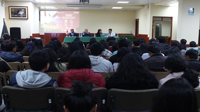 Agenda Constitucional del CEC abordó en Cajamarca el proceso de amparo y reposición laboral
