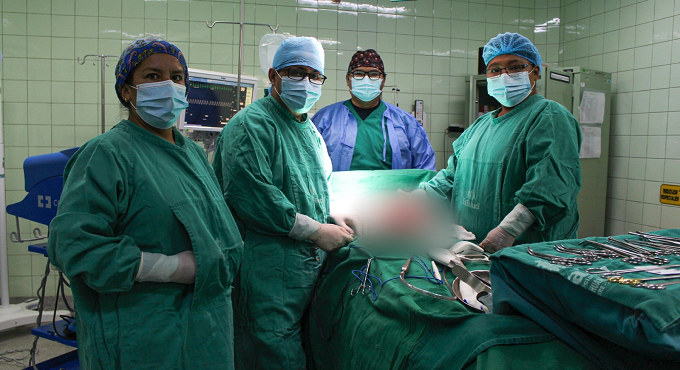 EsSalud: Médicos de Huancavelica extirpan tumor de más de cuatro kilos alojado en el abdomen en exitosa cirugía