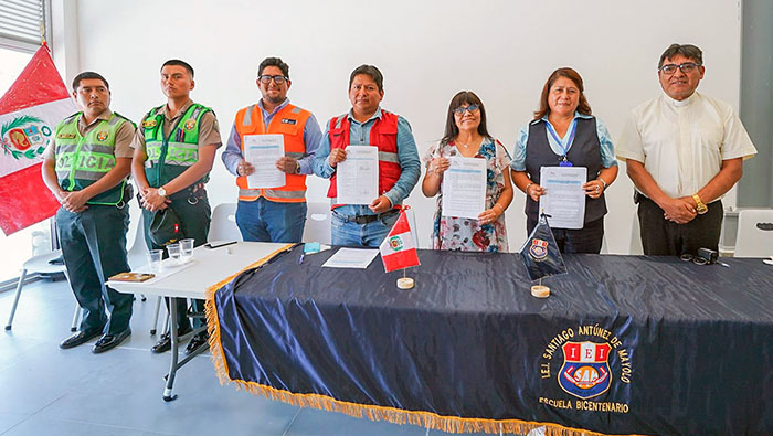 Entregamos la Escuela Bicentenario 3048 Santiago Antúnez de Mayolo a la comunidad educativa