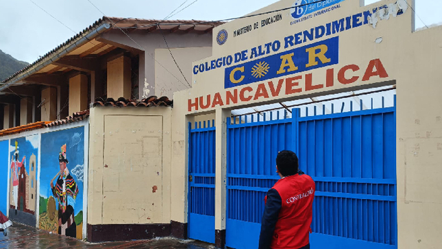 Huancavelica.- La Contraloría General de la República alertó fisuras, filtraciones de agua y humedad en la infraestructura, así como deficiencias en las instalaciones eléctricas del Colegio de Alto Rendimiento (COAR) de Huancavelica, lo que afectaría las condiciones de habitabilidad y seguridad de la población estudiantil y de visitantes.
