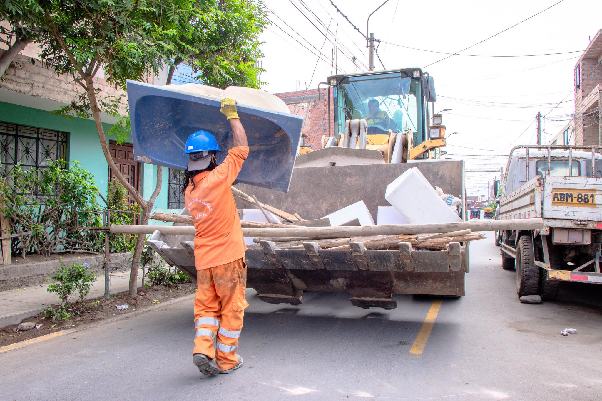 VI Jornada "Techo Limpio" en la calle Mariscal Luzuriaga, Prolongación El Palmo y Jr. Cuzco