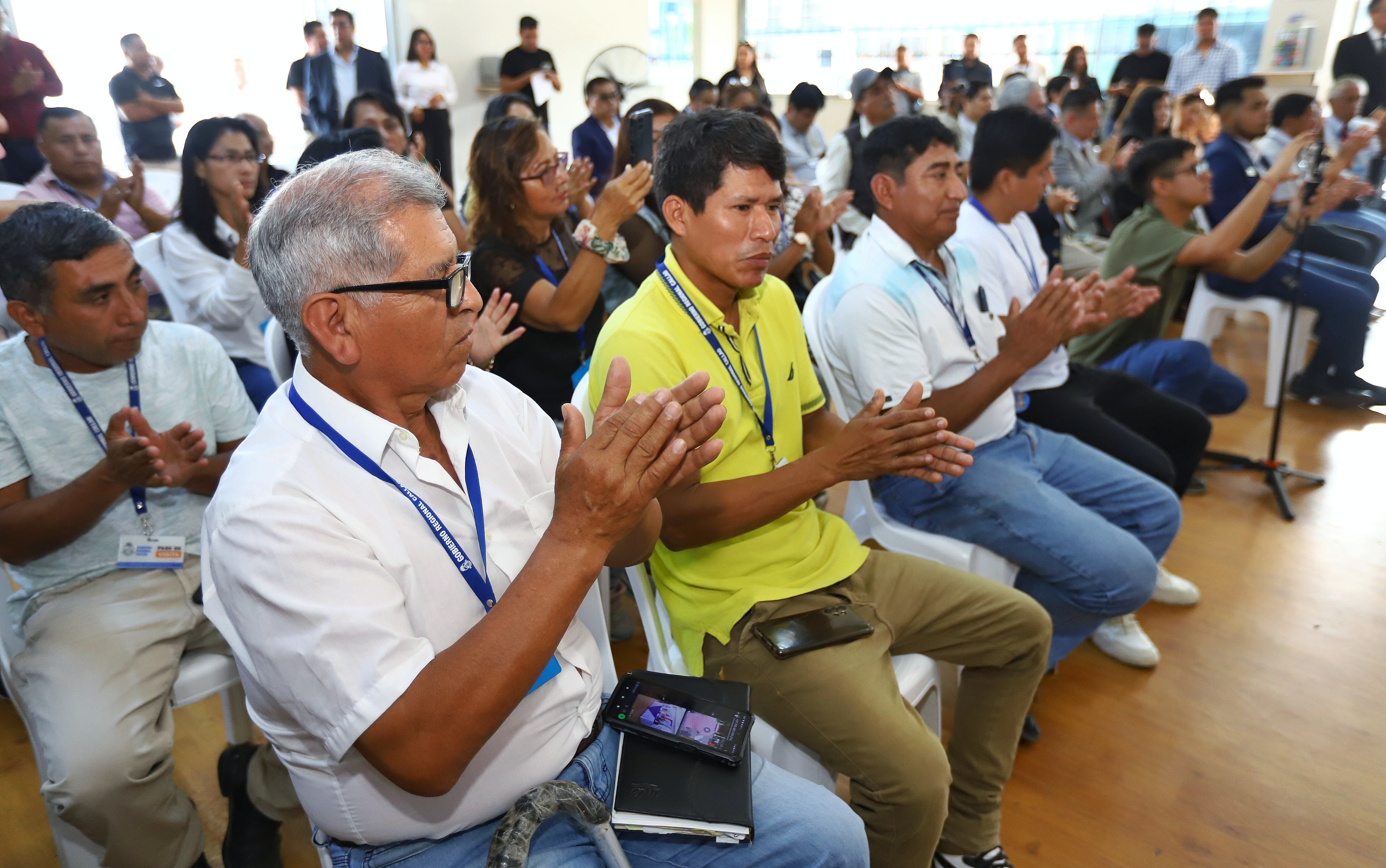 Más de 6,000 familias de 14 AA.HH. de Mi Perú beneficiadas con titulación de lotes y plan de saneamiento