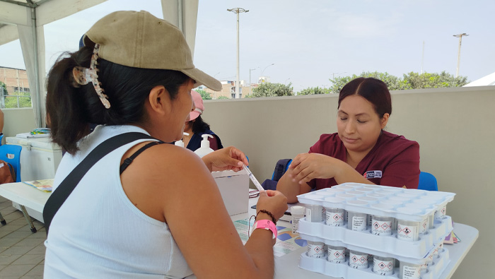 MINSA y DIRIS Lima Sur impulsan prevención del cáncer de cuello uterino en torneo nacional de vóley