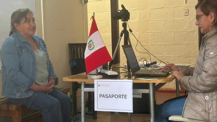 Peruanos residentes en varias regiones de Chile accedieron a servicios consulares