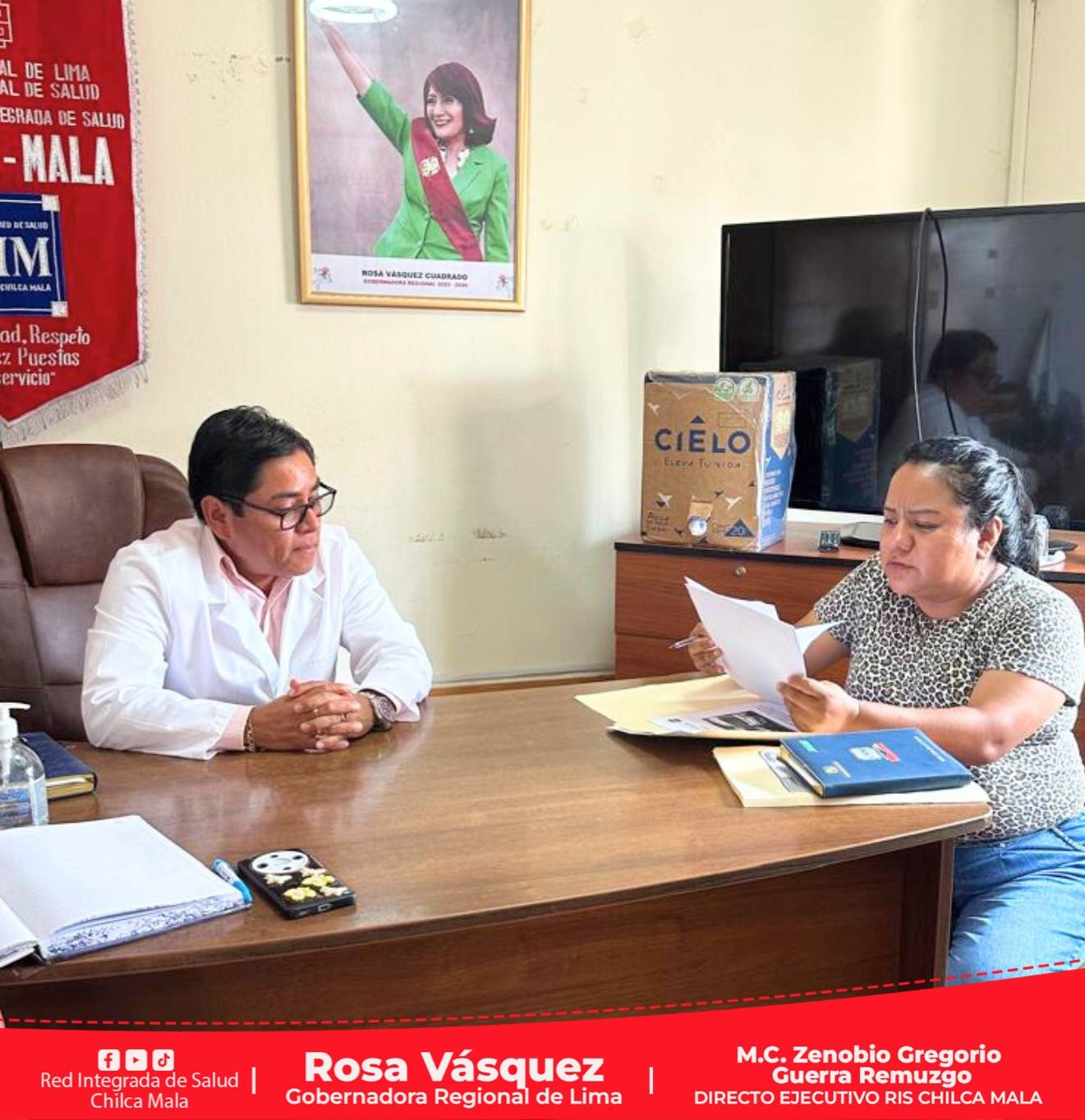 Director Ejecutivo de la RIS Chilca Mala lidera reunión de coordinación con su equipo de gestión.