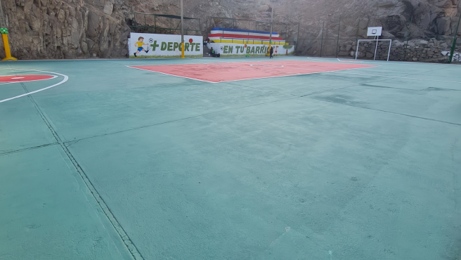 mejoramiento y pintado del campo de futbol