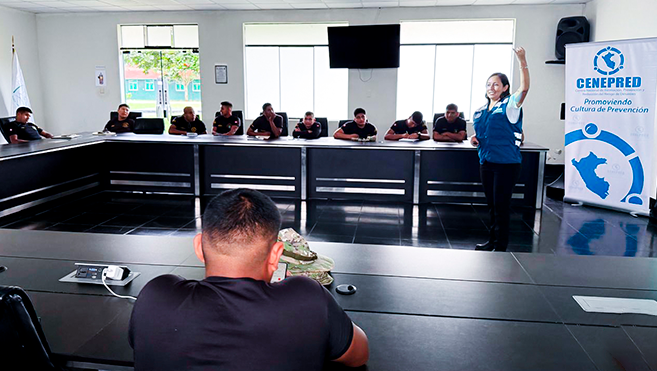 CENEPRED potencia capacidades en Gestión del Riesgo de Desastres del personal de la 6ª Brigada de Fuerzas Especiales de Tambopata