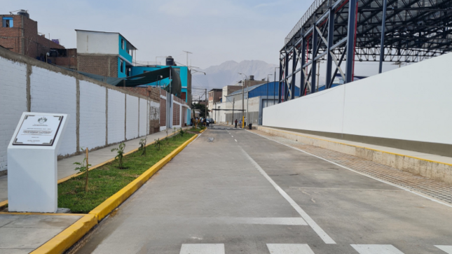 obra nuevas pistas y áreas verdes en la Avenida Gabriel Salaverry