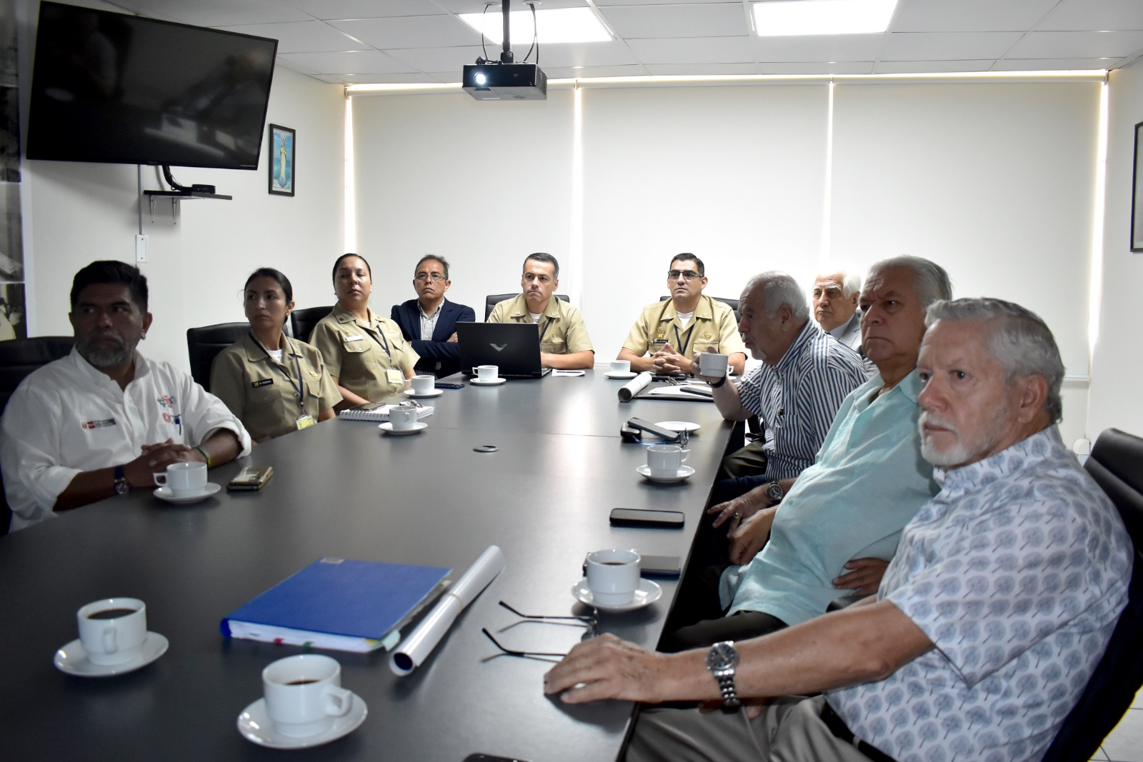Reunón de Trabajo entre la ST-COMAEM y el MINAM