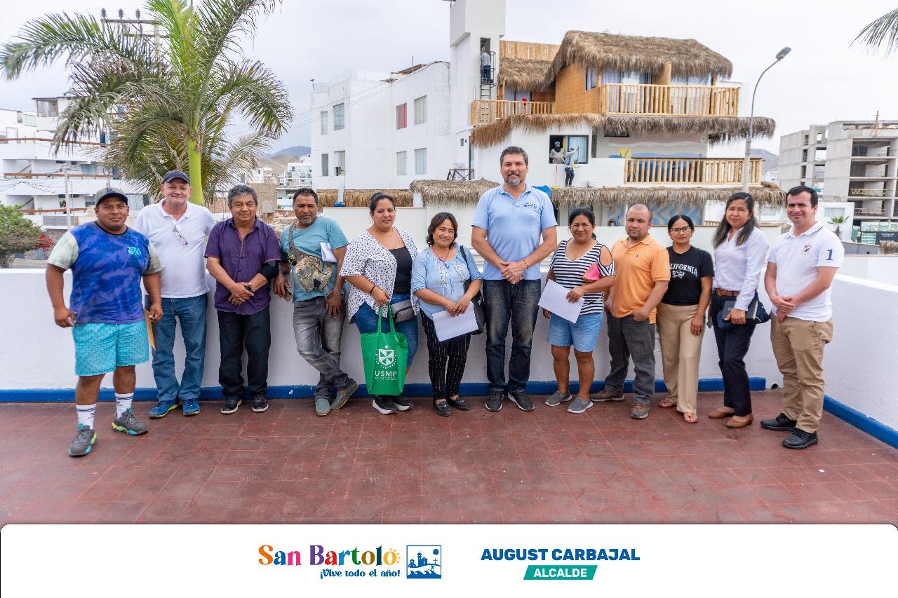 El alcalde August Carbajal y la junta directiva de la Asociación Hijos de San José dialogaron sobre las necesidades del sector y la formalización de predios.