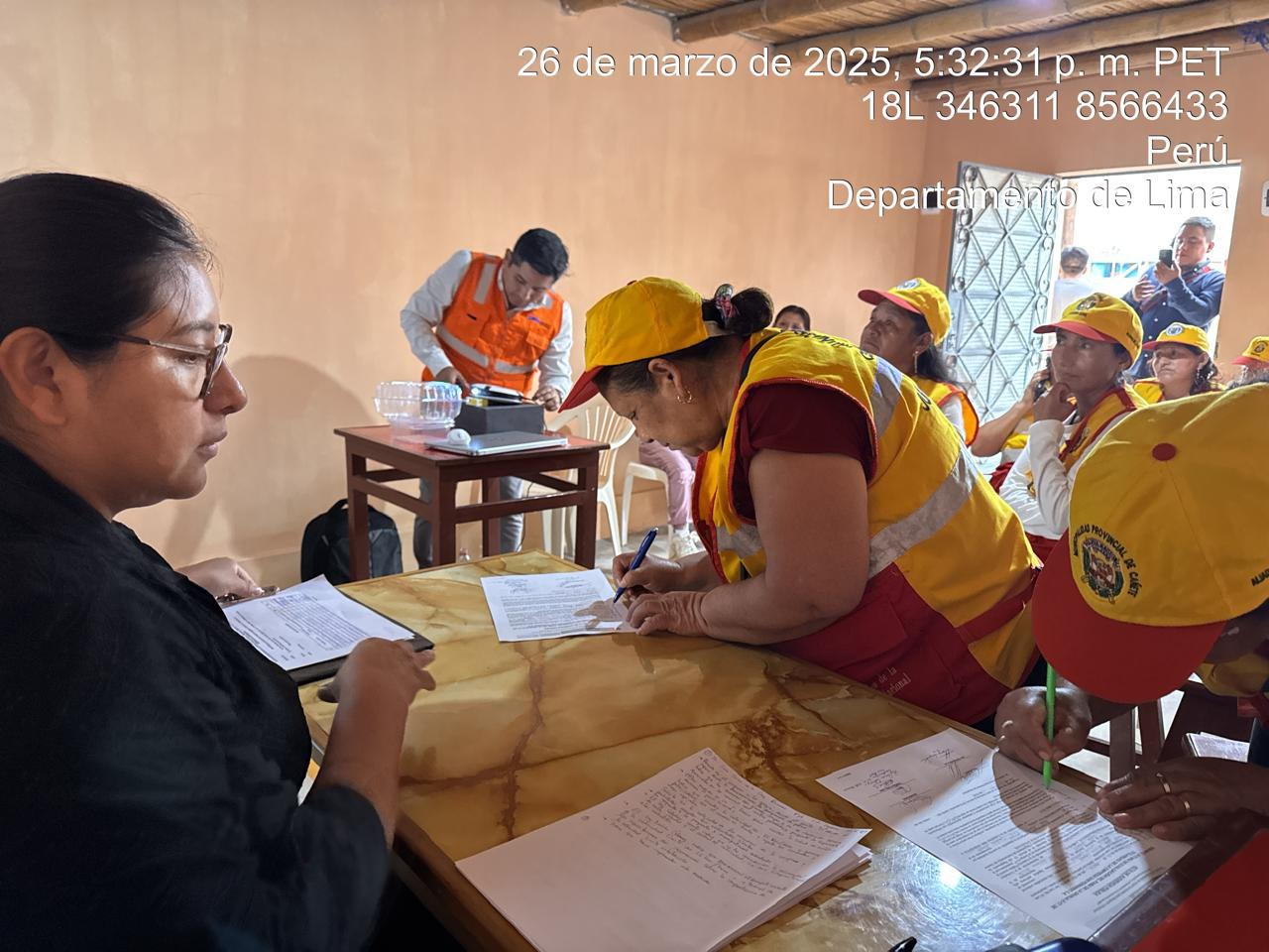 Evento permitió que la ciudadanía e interesados conozcan lo referente al contenido del Programa de Adecuación de Manejo Ambiental (PAMA) de la producción de huevos de la Granja H-17 