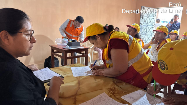 Evento permitió que la ciudadanía e interesados conozcan lo referente al contenido del Programa de Adecuación de Manejo Ambiental (PAMA) de la producción de huevos de la Granja H-17 