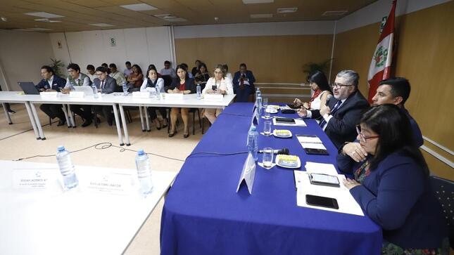 Autoridades nacionales y locales abordaron estrategias para mejorar la experiencia turística y fortalecer la conservación del Patrimonio Cultural de la Humanidad.