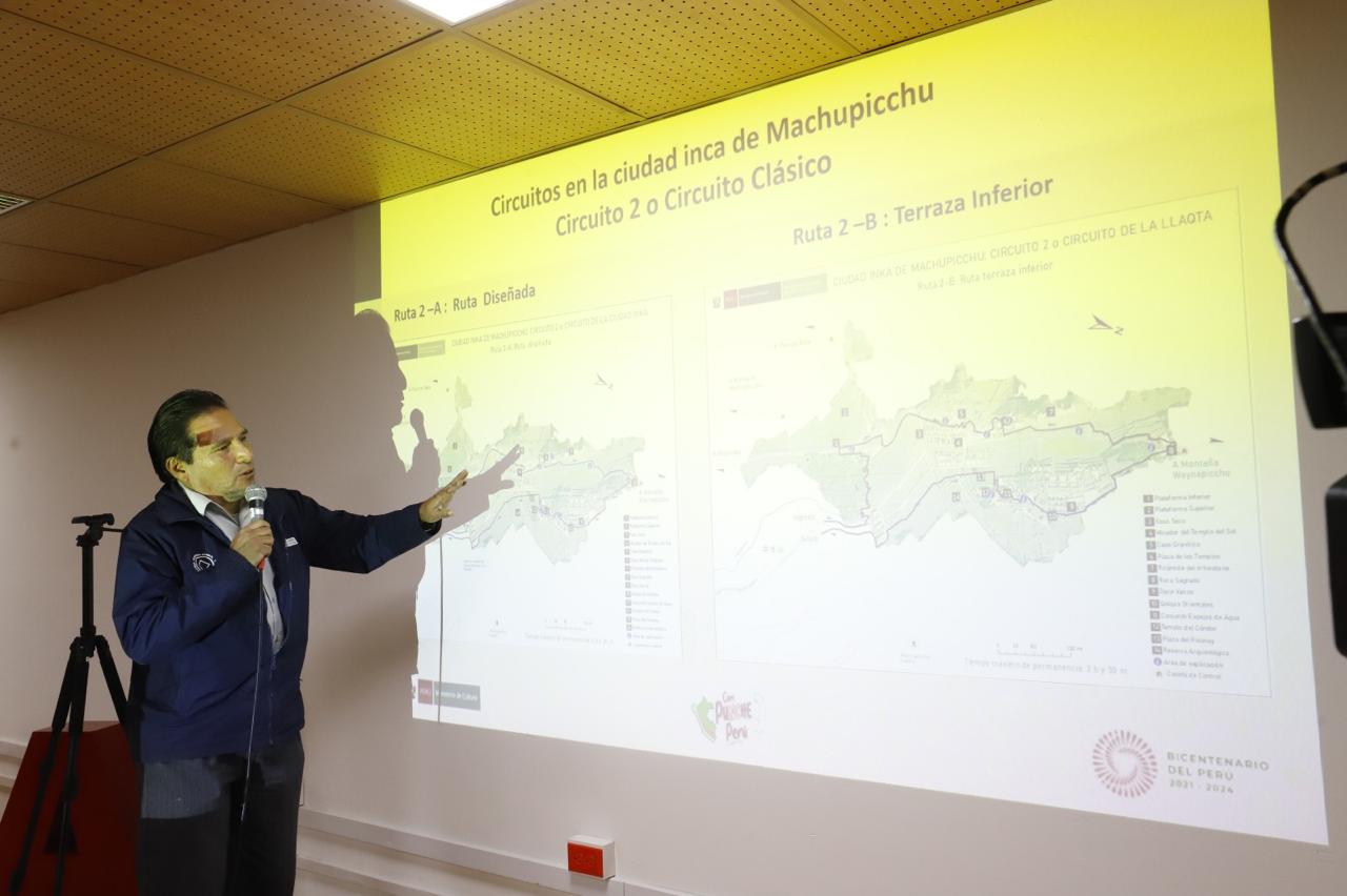 Autoridades nacionales y locales abordaron estrategias para mejorar la experiencia turística y fortalecer la conservación del Patrimonio Cultural de la Humanidad.