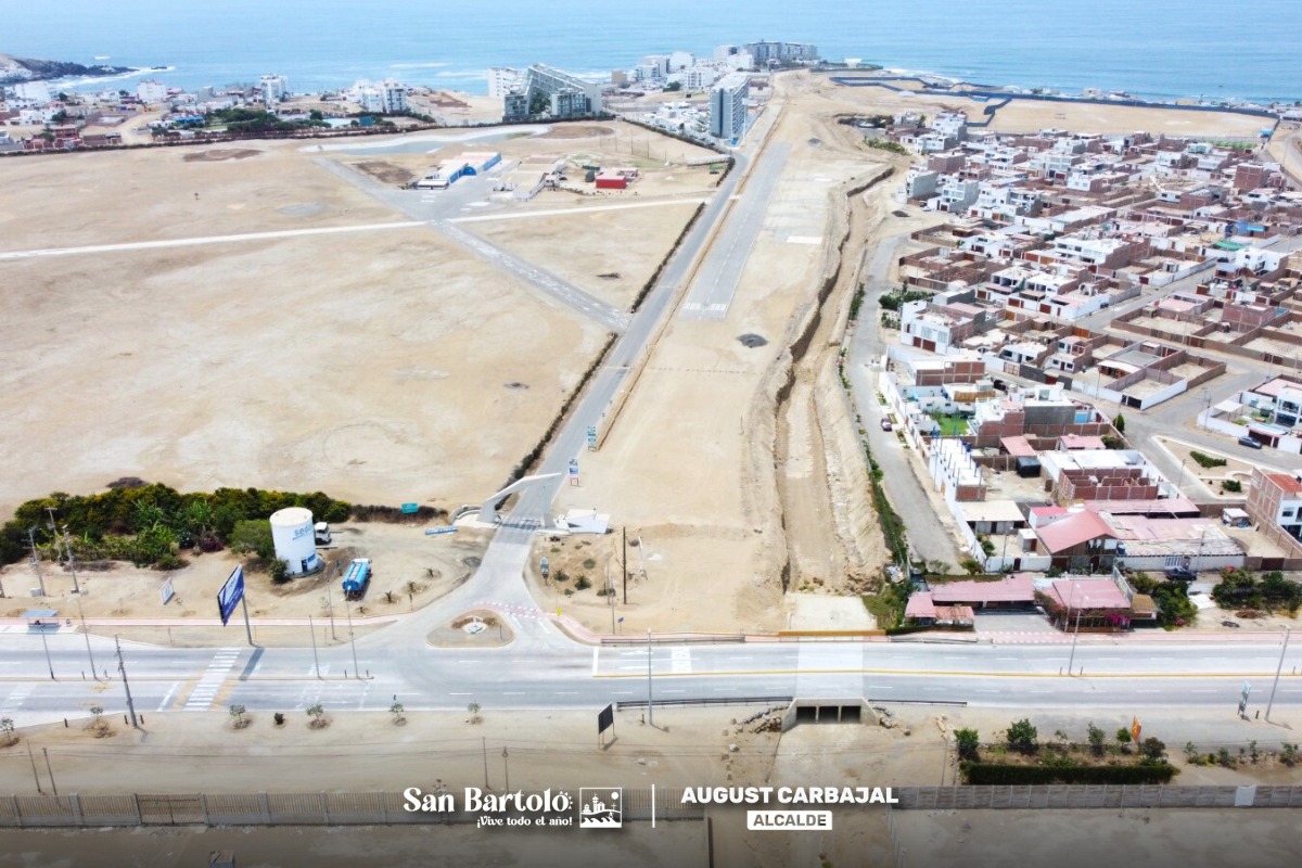 La Municipalidad de San Bartolo verificó el cauce de la Quebrada Cruz de Hueso para garantizar su limpieza y prevenir desbordes en la temporada de lluvias.