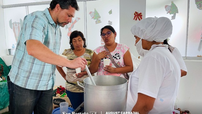 Coordinadoras del programa Vaso de Leche participaron en una capacitación para garantizar la calidad y seguridad alimentaria de los beneficiarios.