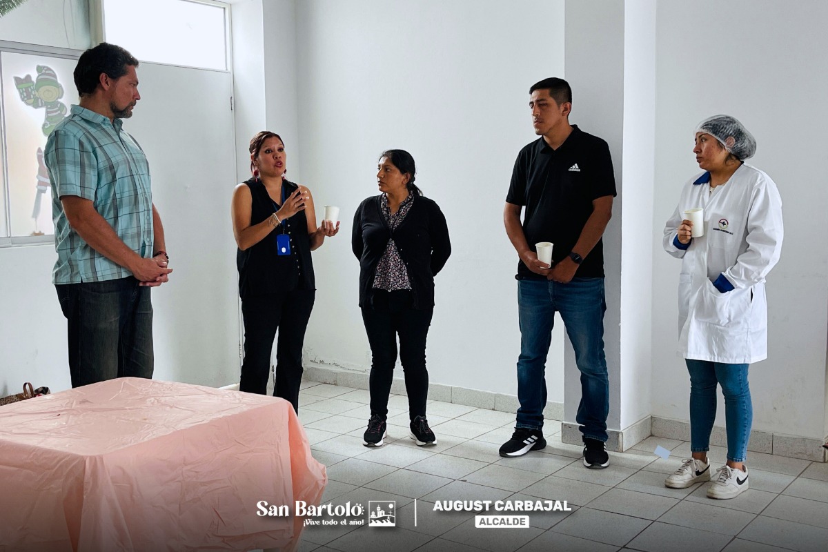 Coordinadoras del programa Vaso de Leche participaron en una capacitación para garantizar la calidad y seguridad alimentaria de los beneficiarios.