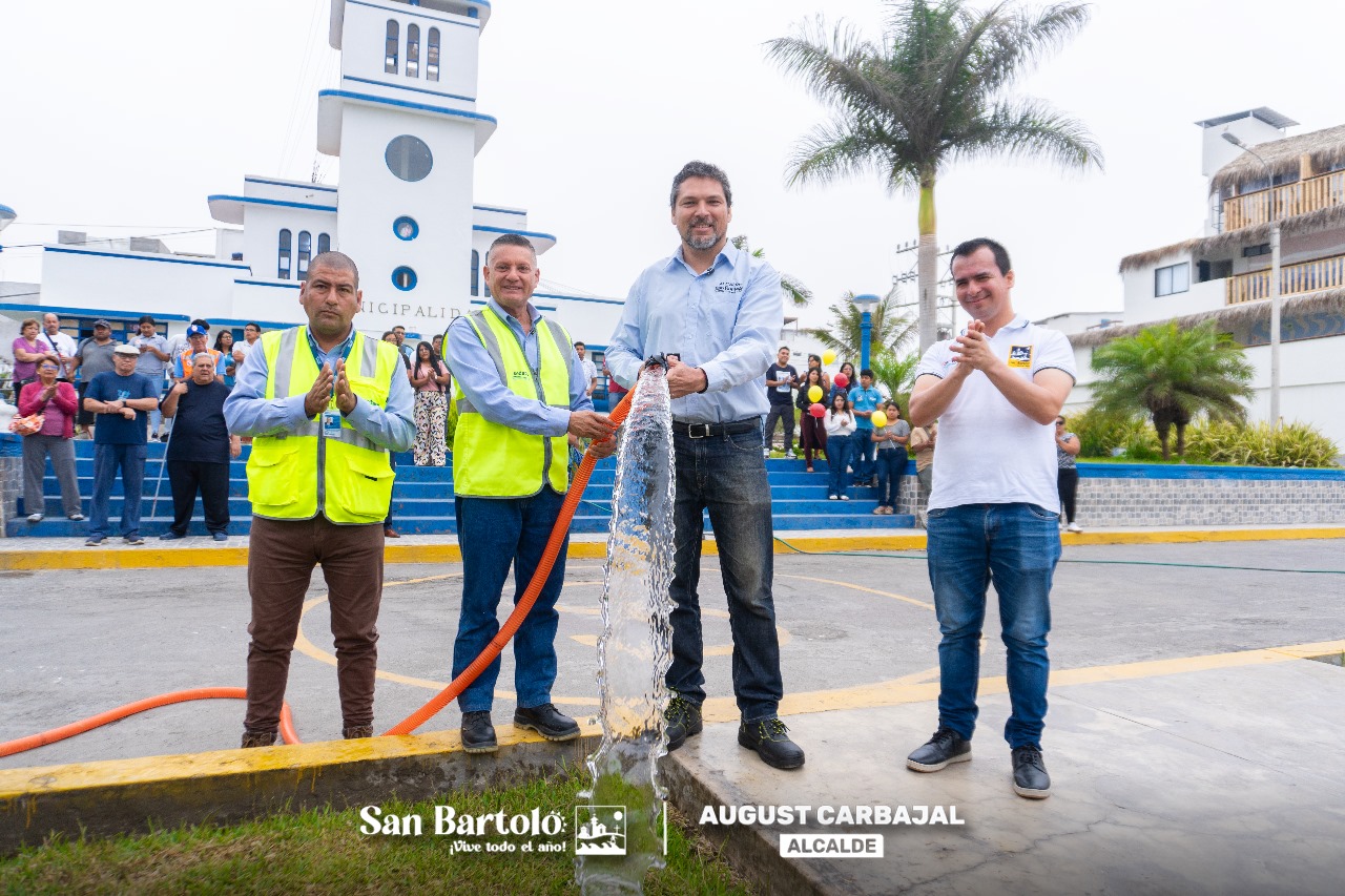 La municipalidad asegura el abastecimiento de agua tratada para el riego, optimizando recursos y promoviendo la sostenibilidad.
