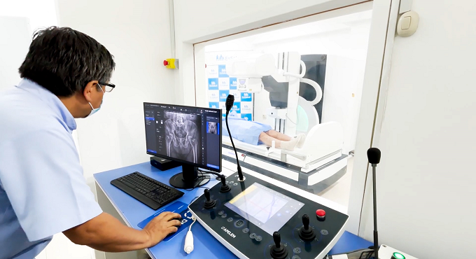 Hospital de Emergencias Grau de EsSalud mejora atención con moderno equipo de radiología digital