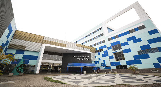Adolescente de 16 años vence la leucemia gracias a los médicos de EsSalud La Libertad
