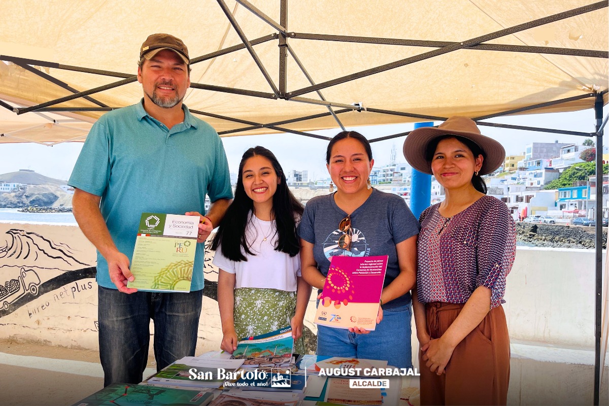 El Muelle de Pescadores de la Bahía Sur fue escenario de una jornada dedicada a la conservación marina, con actividades culturales, educativas y de limpieza.