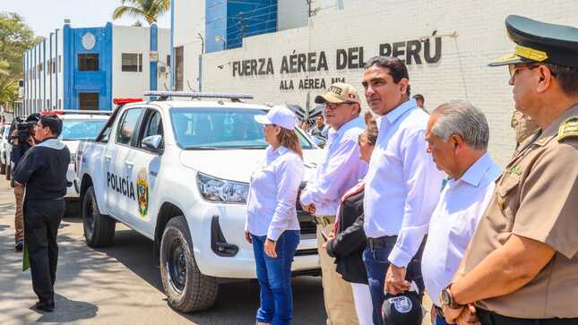 Más seguridad para Piura: gobernador regional entregará 30 camionetas a la Policía